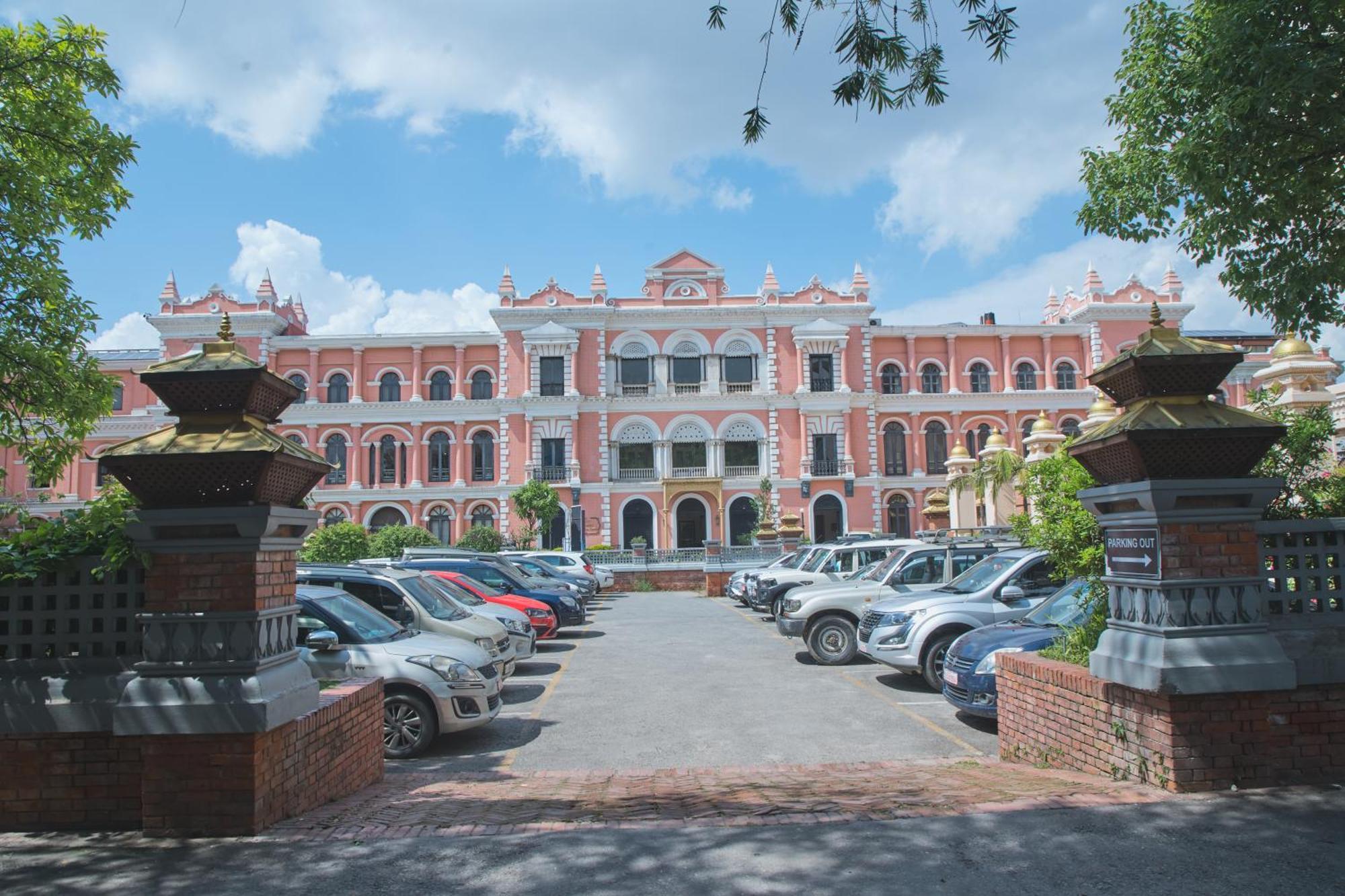 Hotel Yak & Yeti Kathmandu Exterior photo